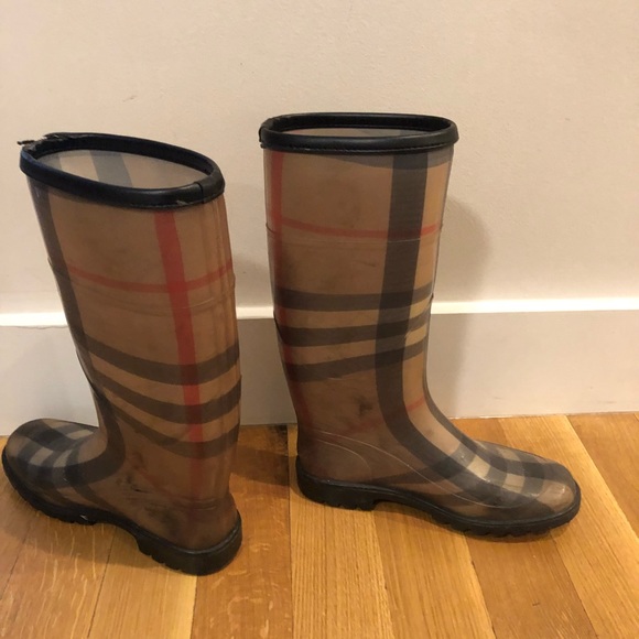Burberry signature Plaid Nova Check Rainboots - Picture 5 of 5